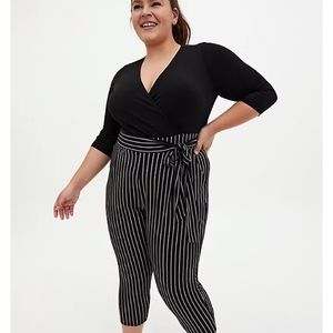 TORRID BLACK STRIPED STUDIO KNIT SURPLICE JUMPSUIT NWT SIZE 1